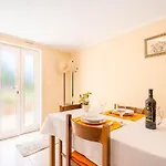 Apartment Frlan *